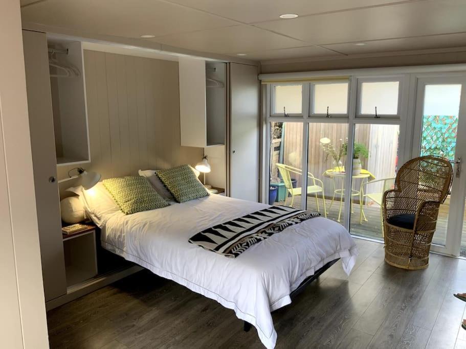 Retreat In The Heart Of Warwick. Warwick (Warwickshire)